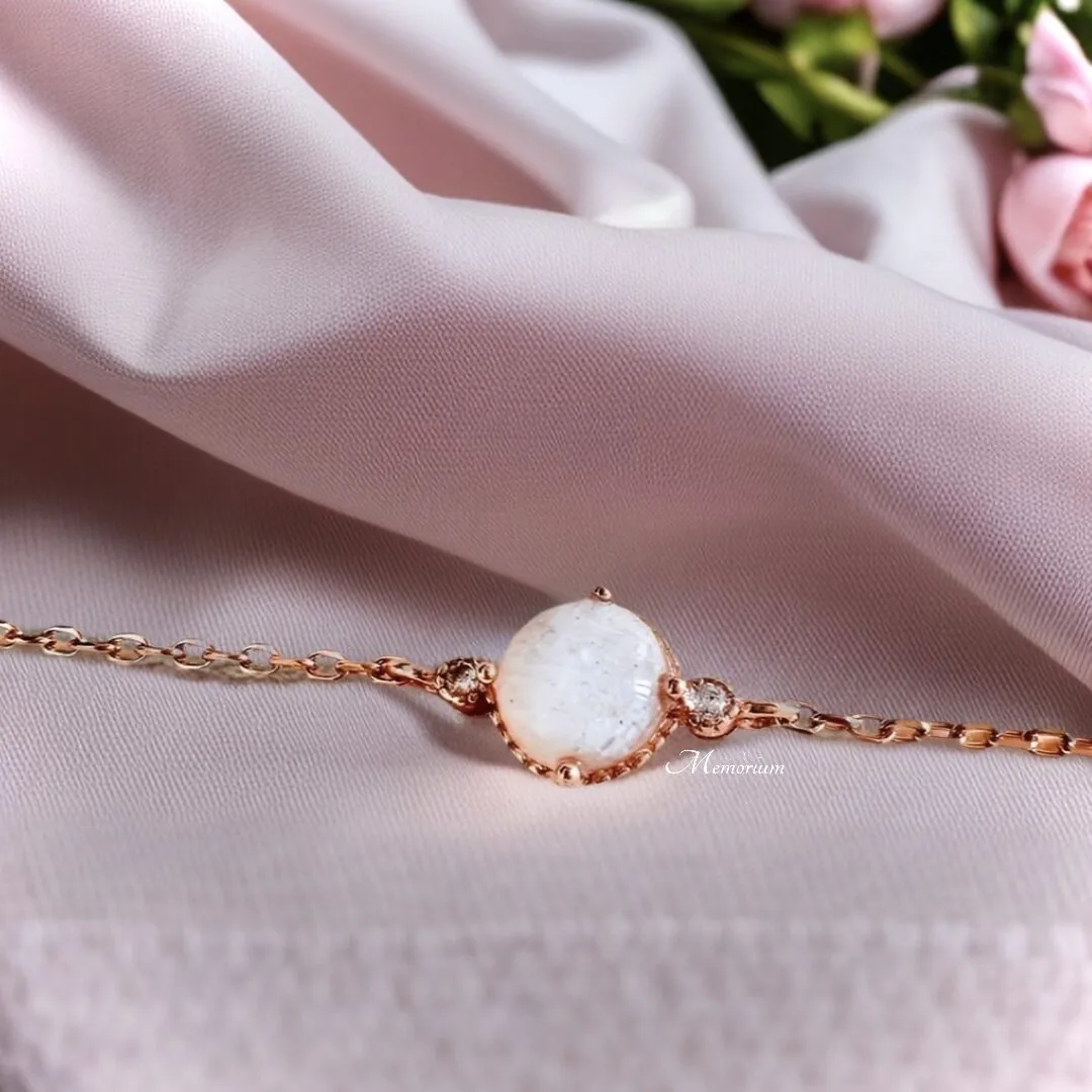 Rosé armband met fijngemalen witte assen
