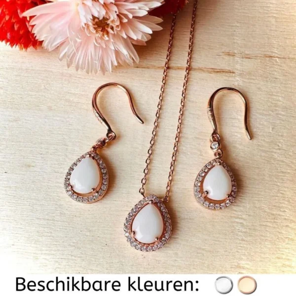 Druppelketting + oorbellen setje